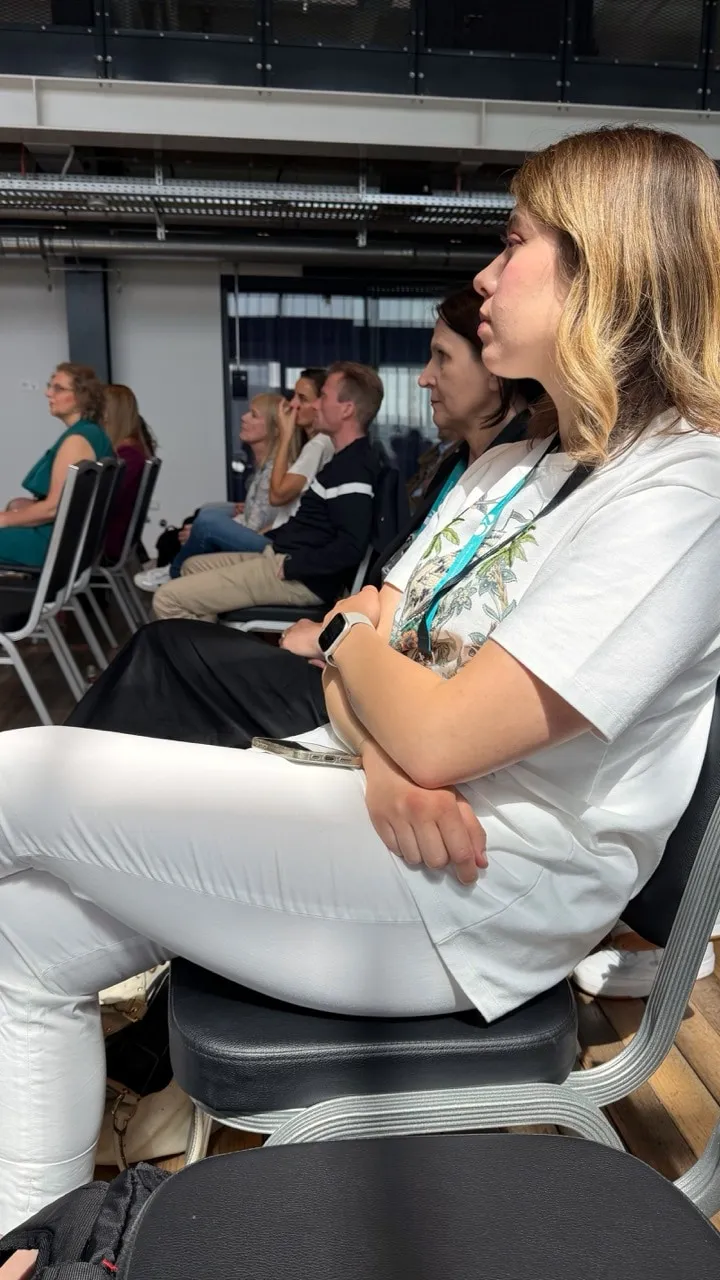 Listening closely to a lecture