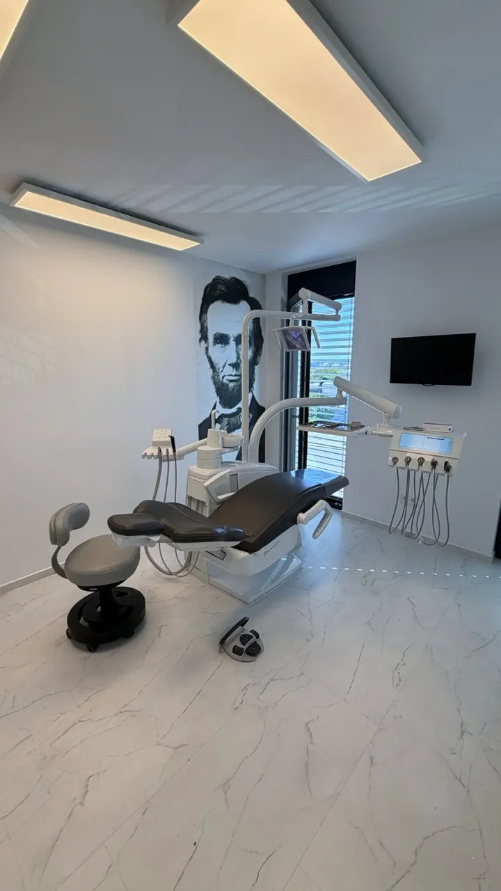 Fully installed: the treatment room with the new unit
